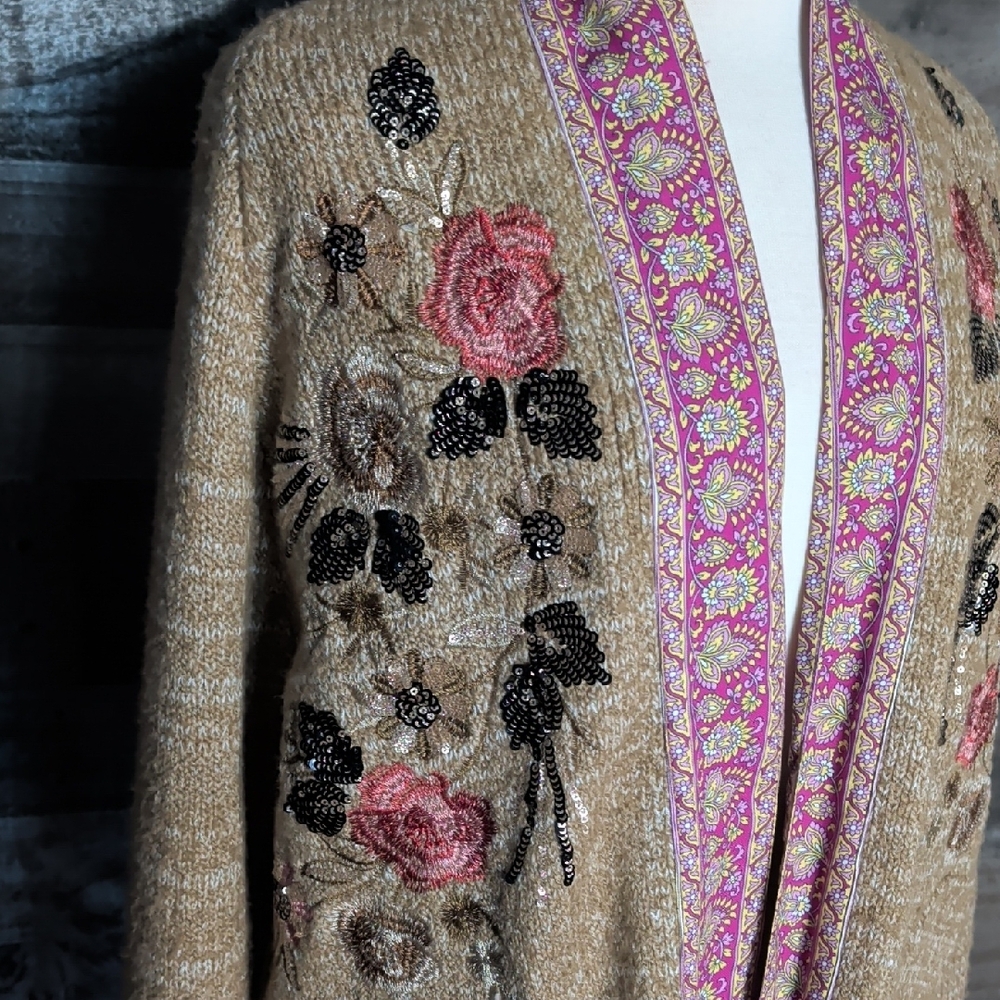 Floral Embroidered Open Front Cardigan - Picture 7 of 7